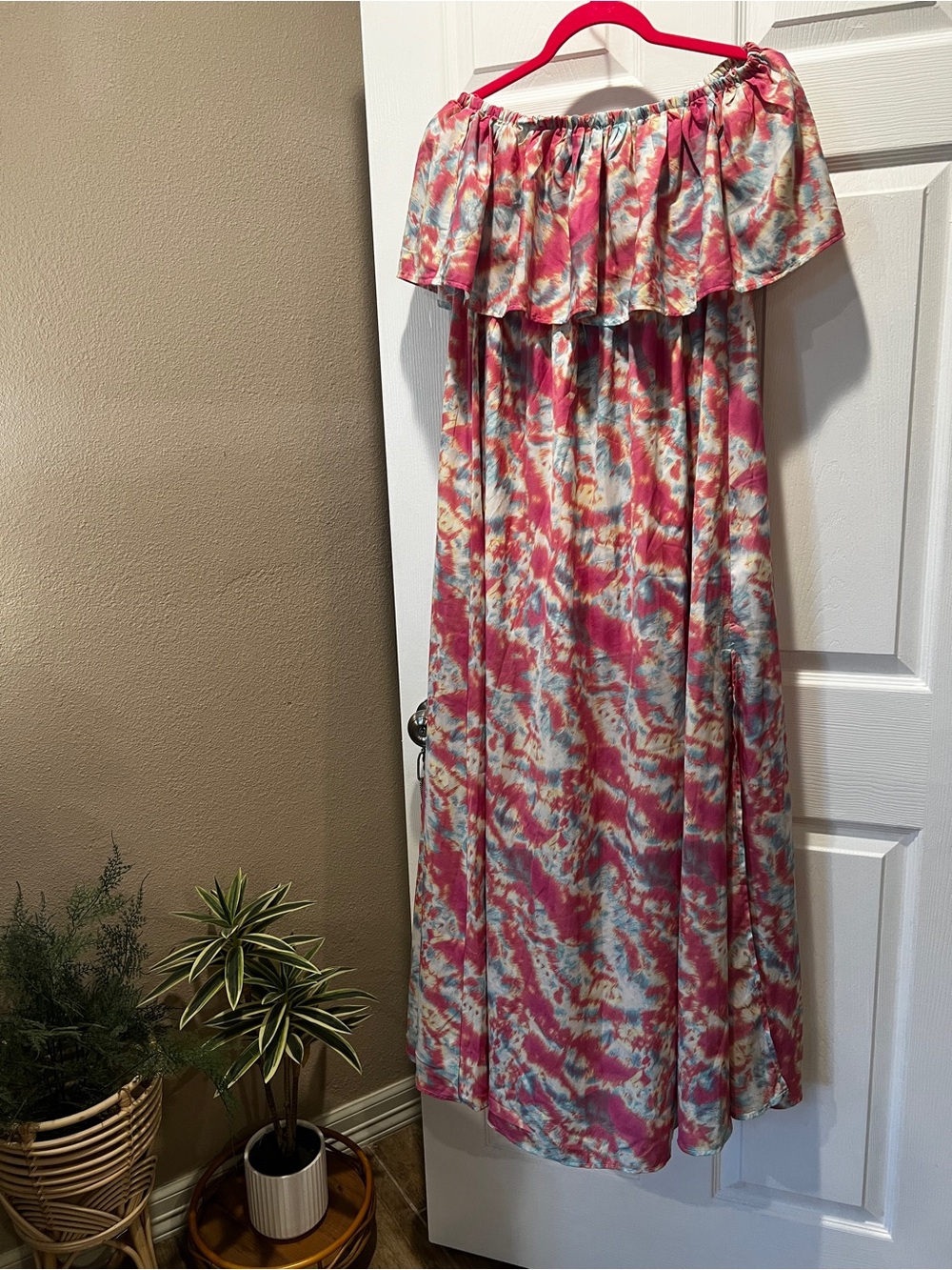 ENTRO OFF SHOULDER Pink and Blue Tie-Dye Maxi Dress